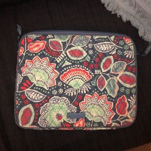 🌸🎀LIKE NEW🎀🌸 Vera Bradley laptop sleeve